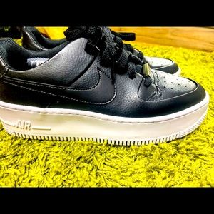 Air Force 1 sage low platform